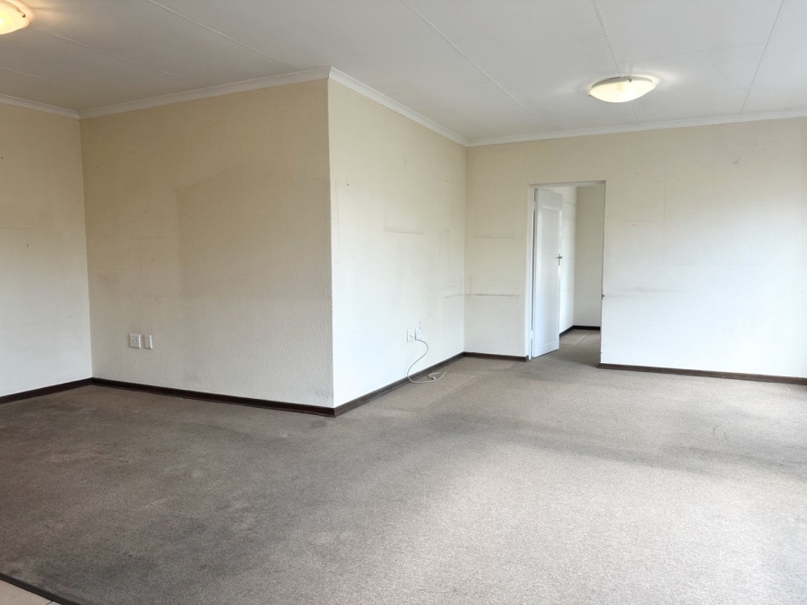 3 Bedroom Property for Sale in Wilgeheuwel Gauteng