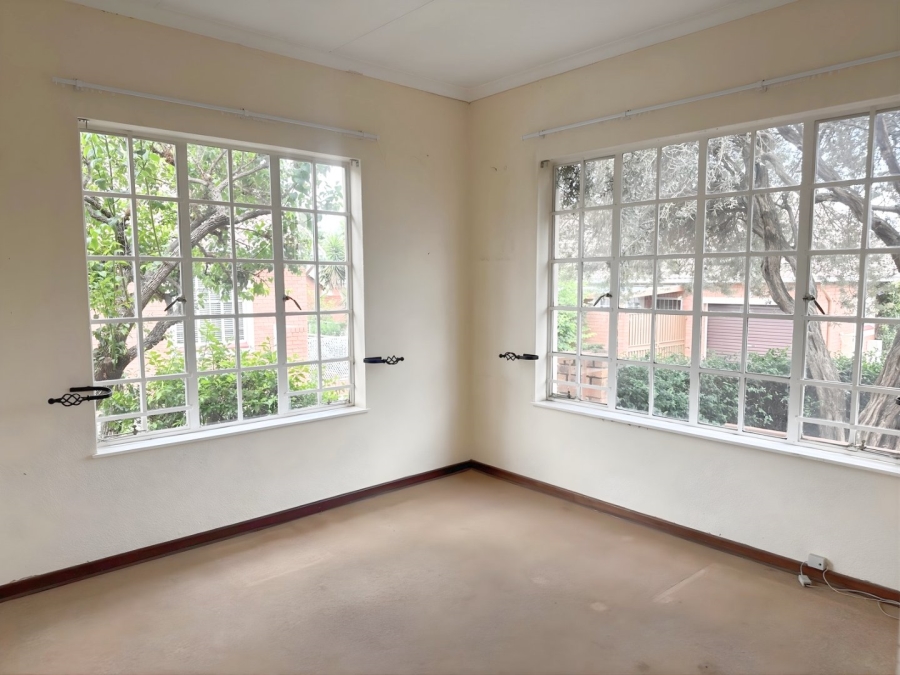 3 Bedroom Property for Sale in Wilgeheuwel Gauteng