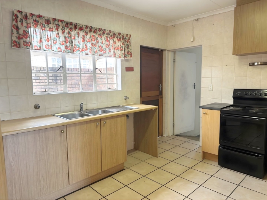 3 Bedroom Property for Sale in Wilgeheuwel Gauteng