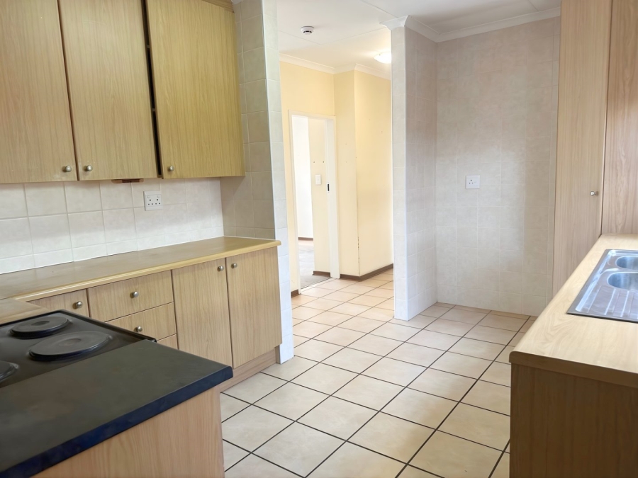 3 Bedroom Property for Sale in Wilgeheuwel Gauteng