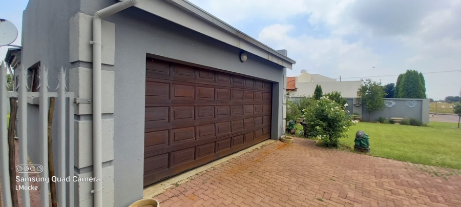 3 Bedroom Property for Sale in Riversdale Gauteng