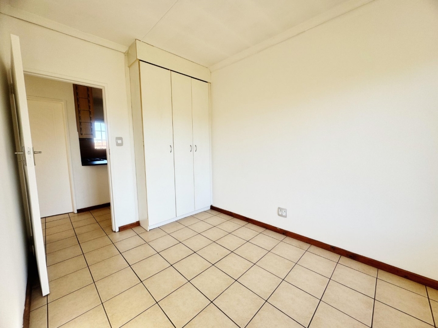To Let 2 Bedroom Property for Rent in Glen Lauriston Gauteng
