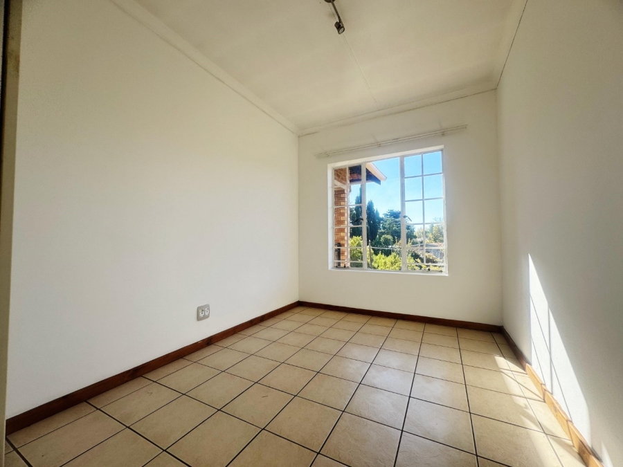 To Let 2 Bedroom Property for Rent in Glen Lauriston Gauteng