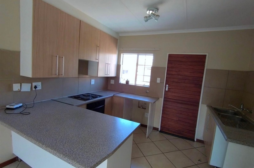 2 Bedroom Property for Sale in Monavoni A H Gauteng