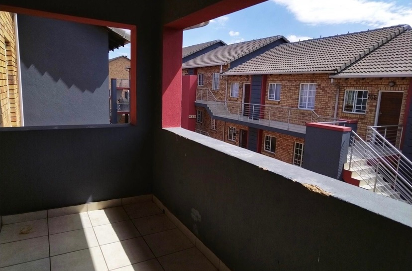 2 Bedroom Property for Sale in Monavoni A H Gauteng