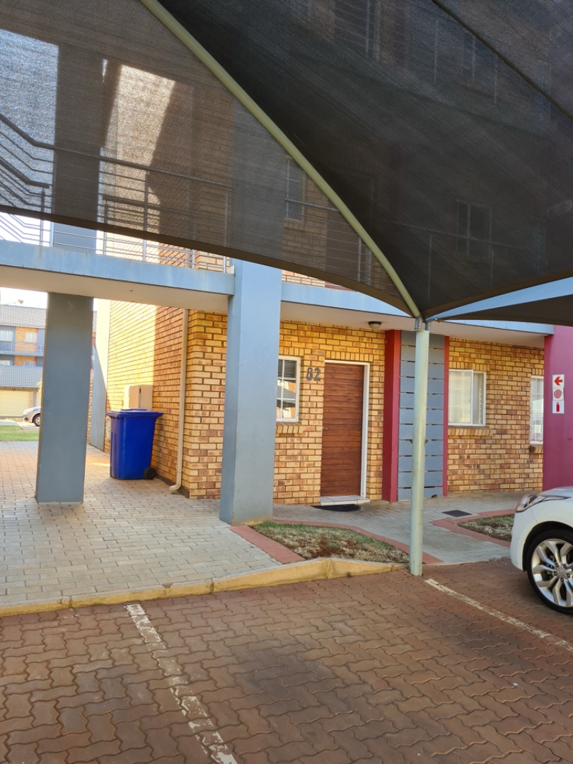 2 Bedroom Property for Sale in Monavoni A H Gauteng