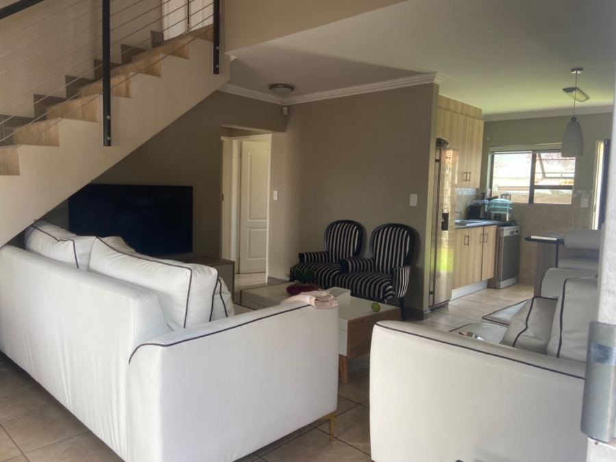 3 Bedroom Property for Sale in Amberfield Gauteng