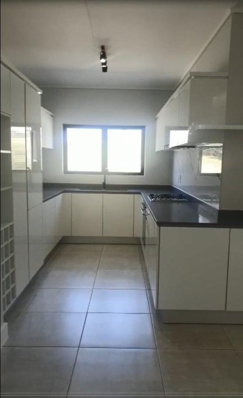 To Let 3 Bedroom Property for Rent in The Polofields Gauteng