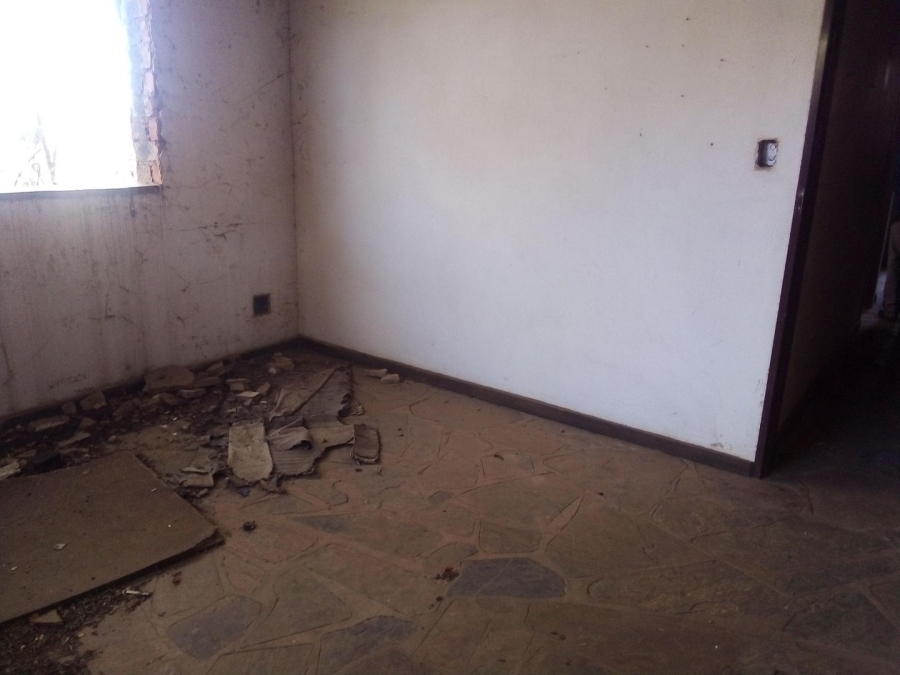 Commercial Property for Sale in Kameeldrift West Gauteng