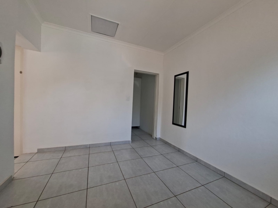 To Let 1 Bedroom Property for Rent in Brentwood Park AH Gauteng