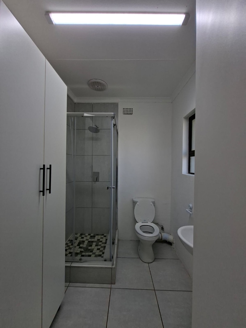 To Let 1 Bedroom Property for Rent in Brentwood Park AH Gauteng