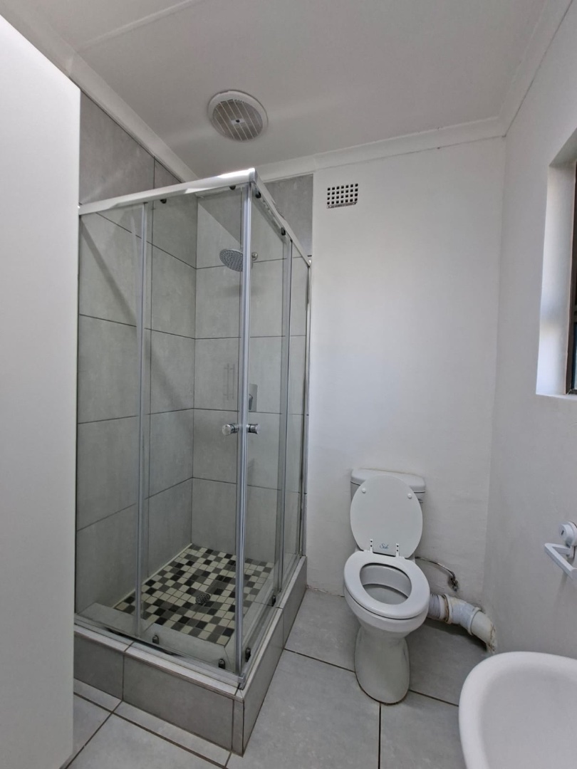 To Let 1 Bedroom Property for Rent in Brentwood Park AH Gauteng