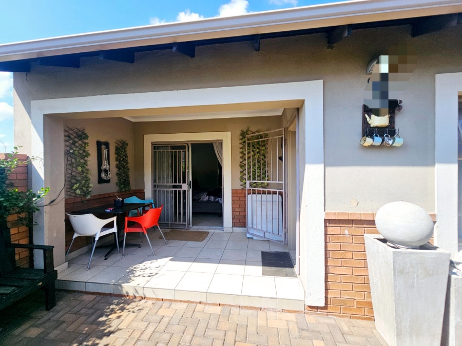 To Let 3 Bedroom Property for Rent in Monavoni Gauteng