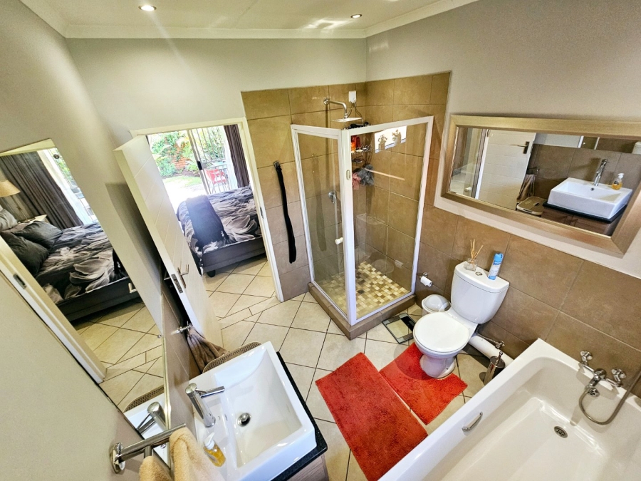 To Let 3 Bedroom Property for Rent in Monavoni Gauteng