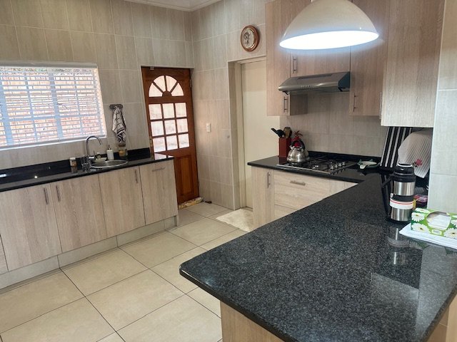 3 Bedroom Property for Sale in Amorosa Gauteng