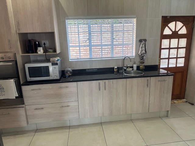 3 Bedroom Property for Sale in Amorosa Gauteng