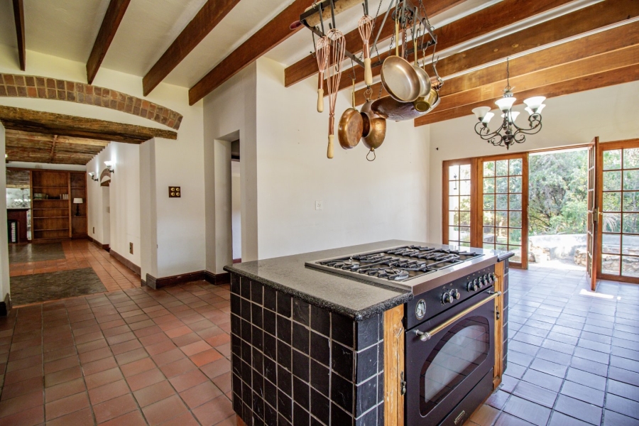 7 Bedroom Property for Sale in Oakdene Gauteng