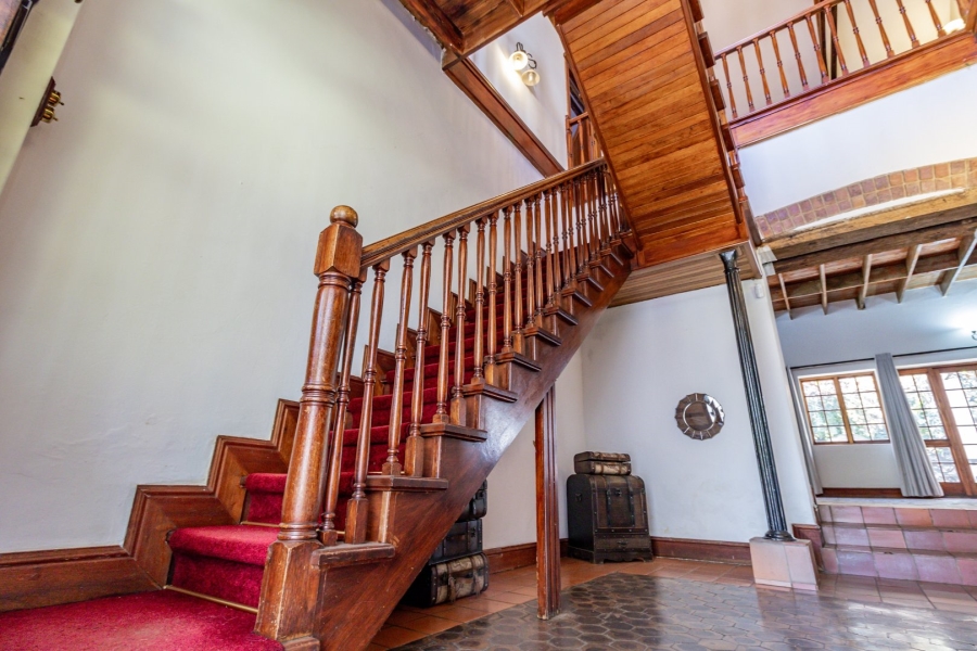 7 Bedroom Property for Sale in Oakdene Gauteng