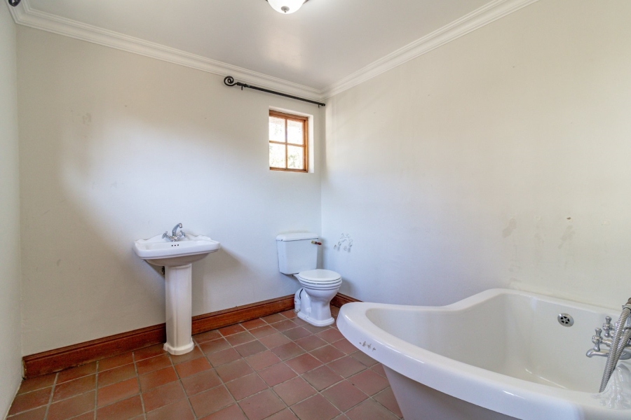 7 Bedroom Property for Sale in Oakdene Gauteng