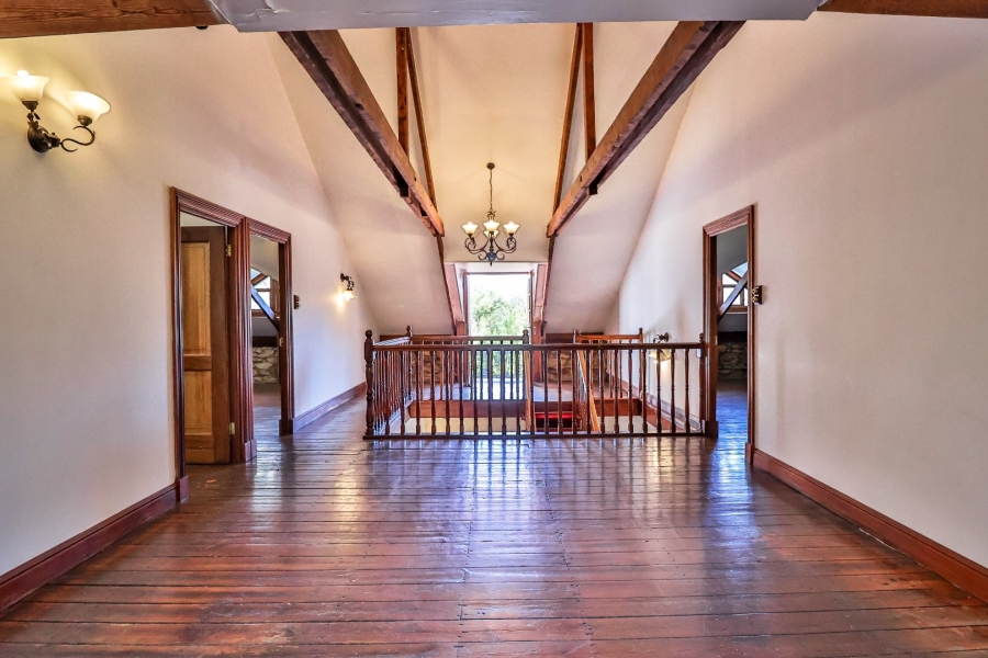 7 Bedroom Property for Sale in Oakdene Gauteng