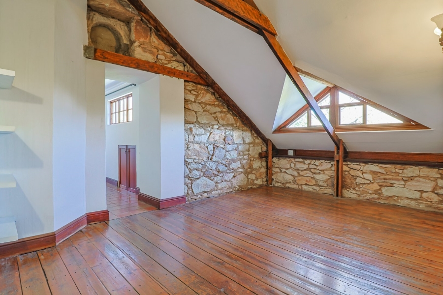 7 Bedroom Property for Sale in Oakdene Gauteng