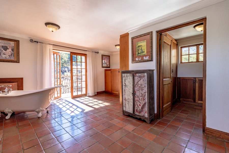 7 Bedroom Property for Sale in Oakdene Gauteng