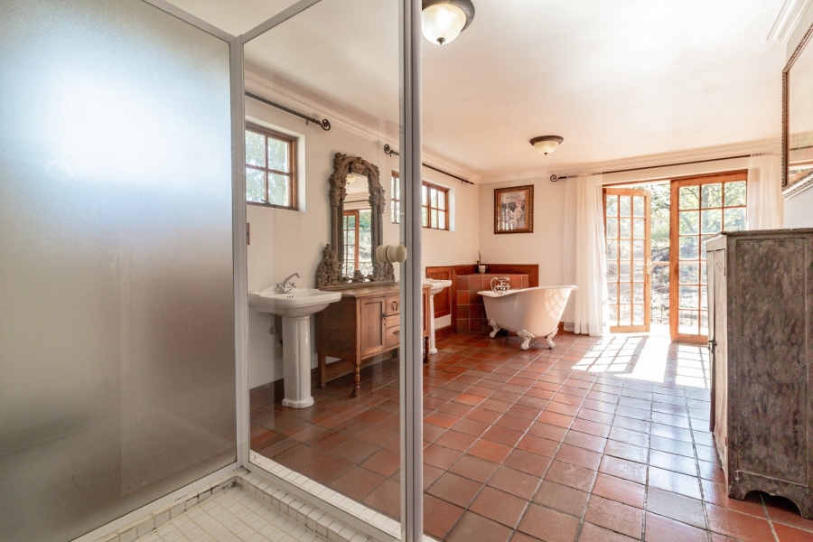 7 Bedroom Property for Sale in Oakdene Gauteng