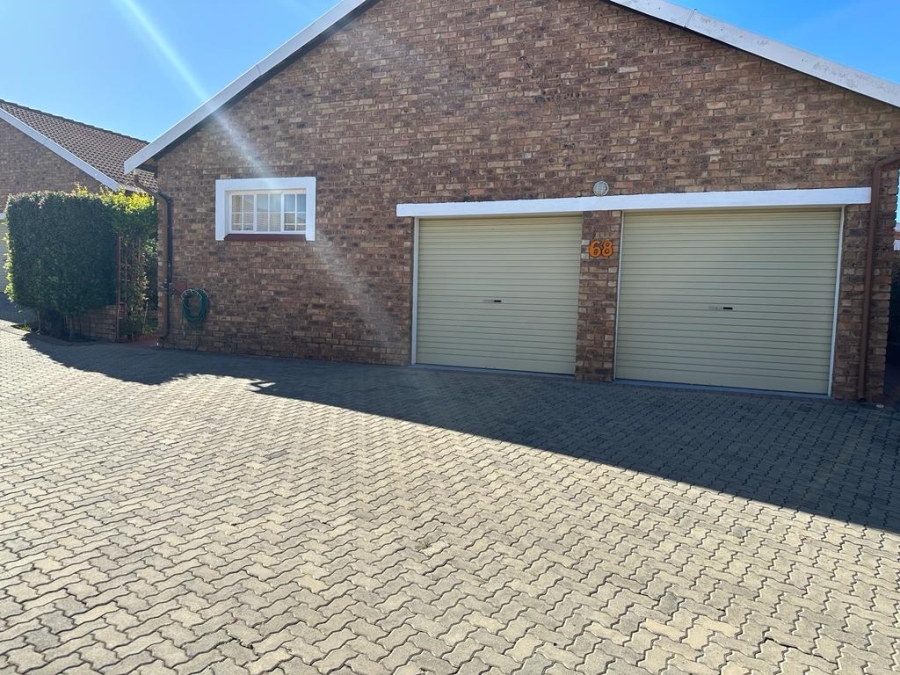 3 Bedroom Property for Sale in Honeydew Manor Gauteng