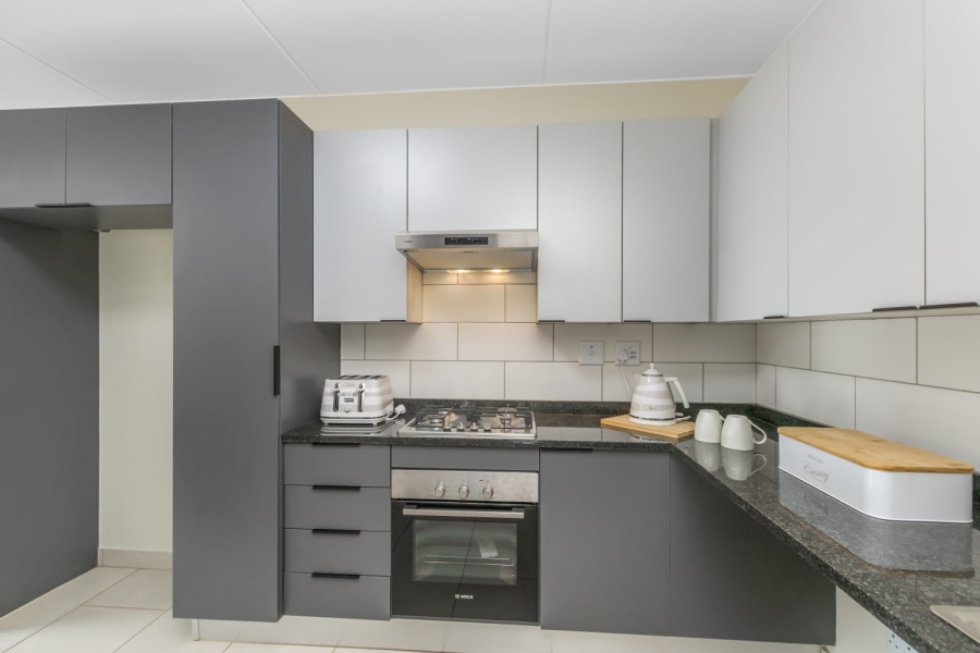 To Let 2 Bedroom Property for Rent in Bedfordview Gauteng