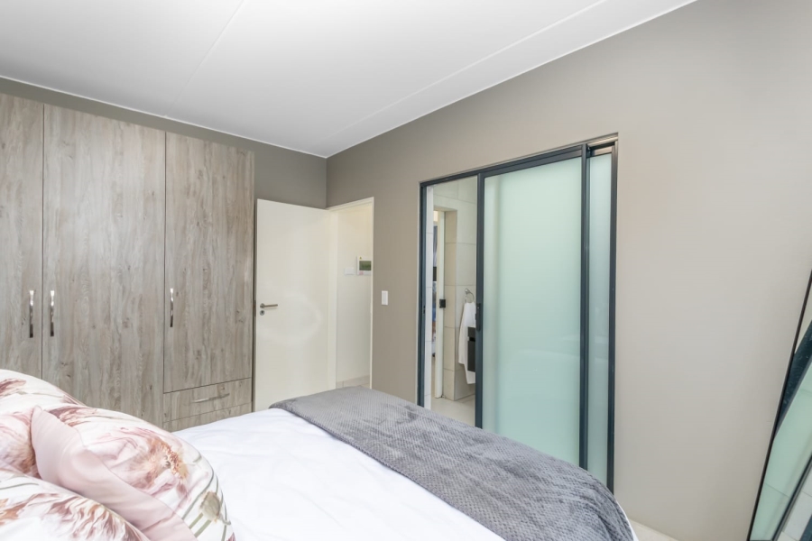 To Let 2 Bedroom Property for Rent in Bedfordview Gauteng