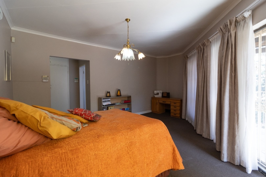 4 Bedroom Property for Sale in Bassonia Gauteng