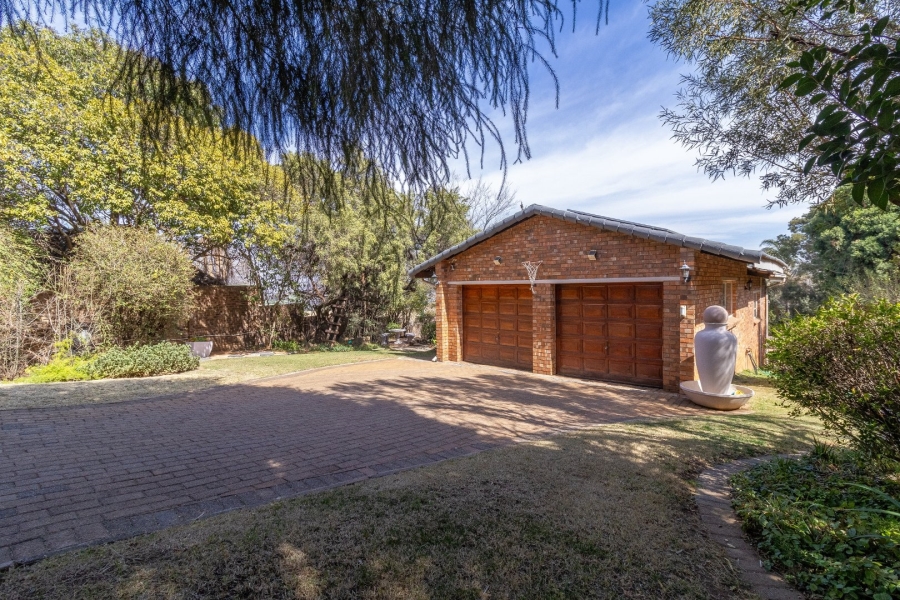 4 Bedroom Property for Sale in Bassonia Gauteng