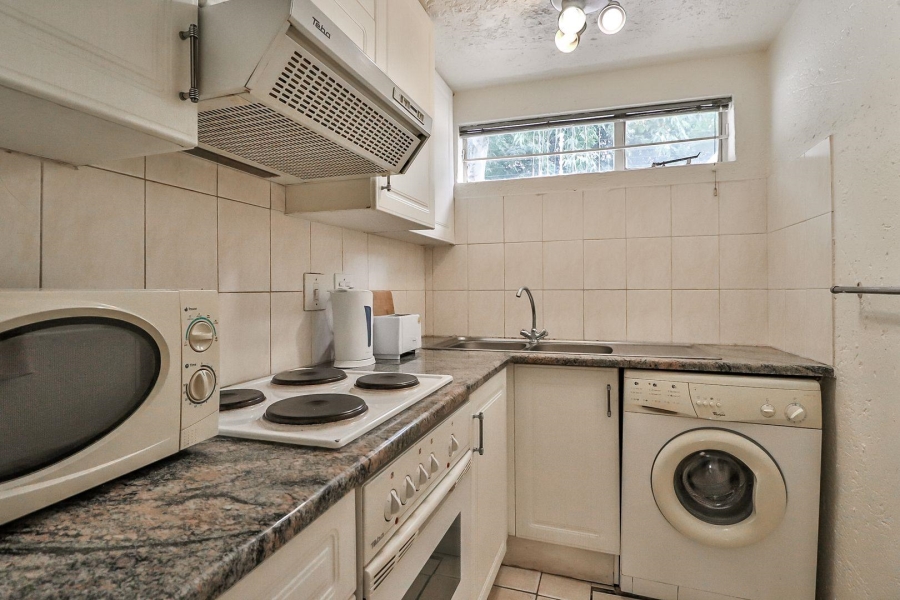 To Let 1 Bedroom Property for Rent in Bedfordview Gauteng