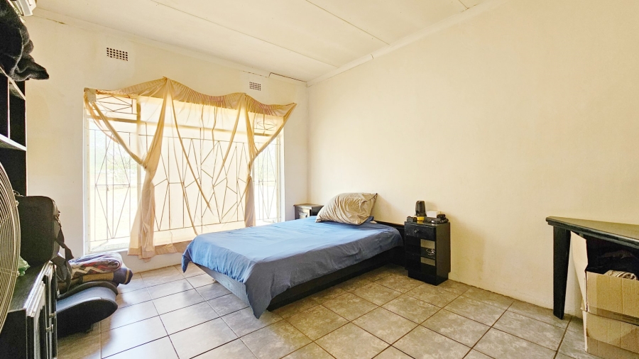 Commercial Property for Sale in Buyscelia Gauteng