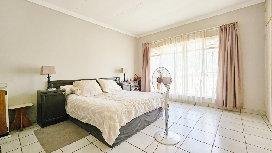 Commercial Property for Sale in Buyscelia Gauteng