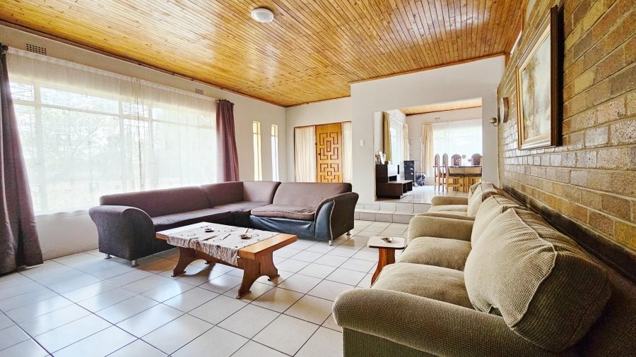 Commercial Property for Sale in Buyscelia Gauteng