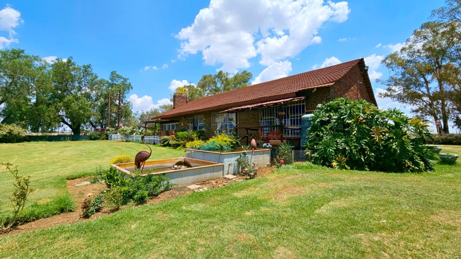 Commercial Property for Sale in Welverdiend AH Gauteng
