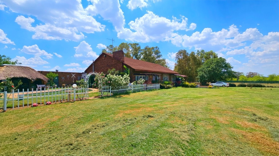 Commercial Property for Sale in Welverdiend AH Gauteng