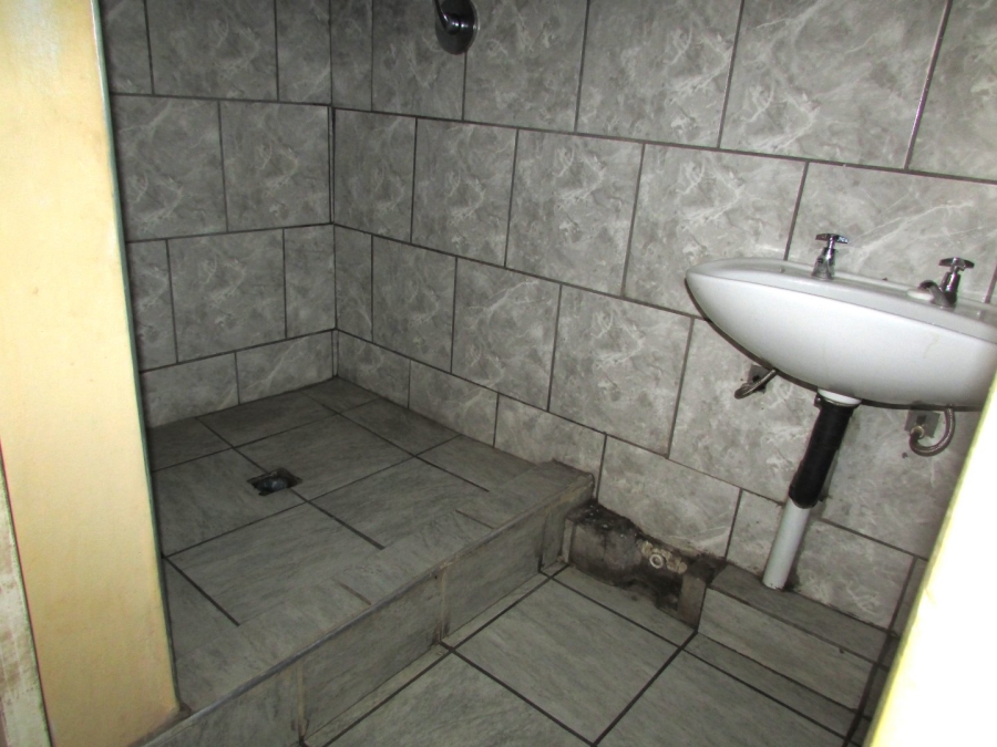 8 Bedroom Property for Sale in Vanderbijlpark CW 2 Gauteng