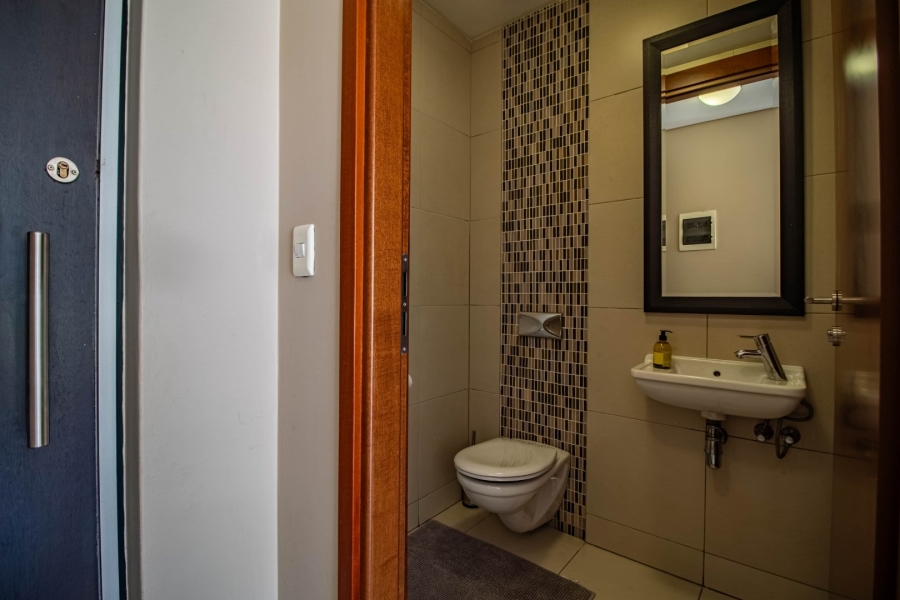 1 Bedroom Property for Sale in Bedford Gardens Gauteng