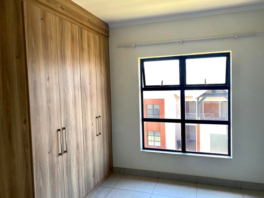 1 Bedroom Property for Sale in Glen Marais Gauteng