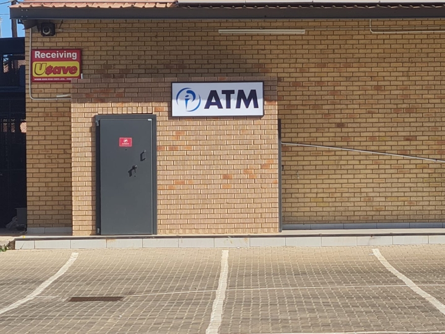 To Let Commercial Property for Rent in Lenasia Ext 10 Gauteng
