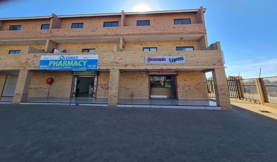 To Let Commercial Property for Rent in Lenasia Ext 10 Gauteng