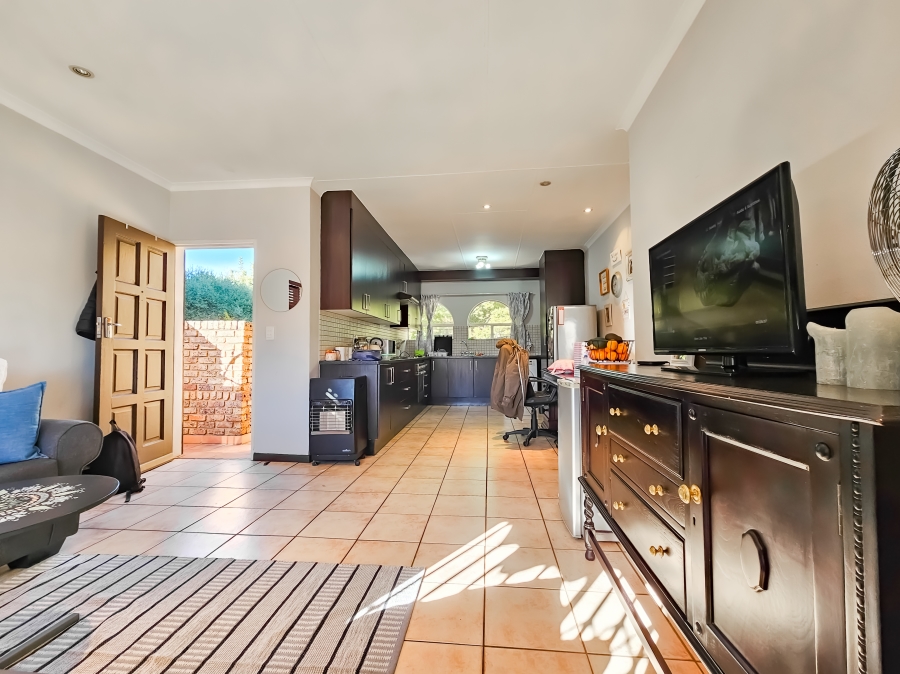 2 Bedroom Property for Sale in Garsfontein Gauteng