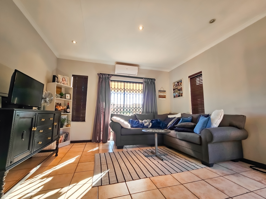 2 Bedroom Property for Sale in Garsfontein Gauteng