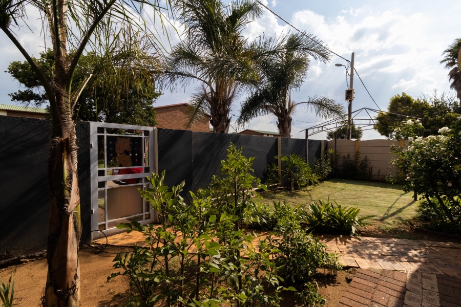 4 Bedroom Property for Sale in Eldorado Park Gauteng