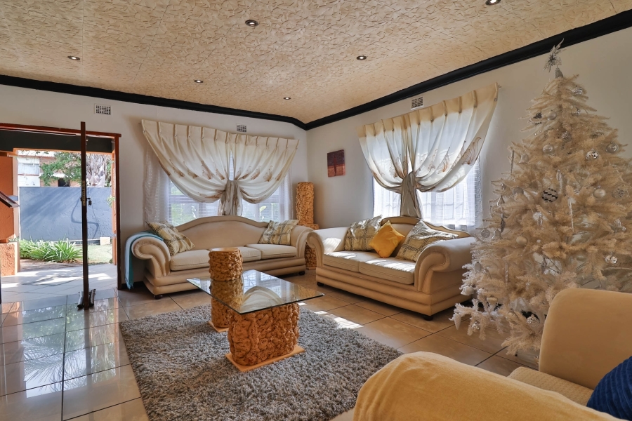 4 Bedroom Property for Sale in Eldorado Park Gauteng