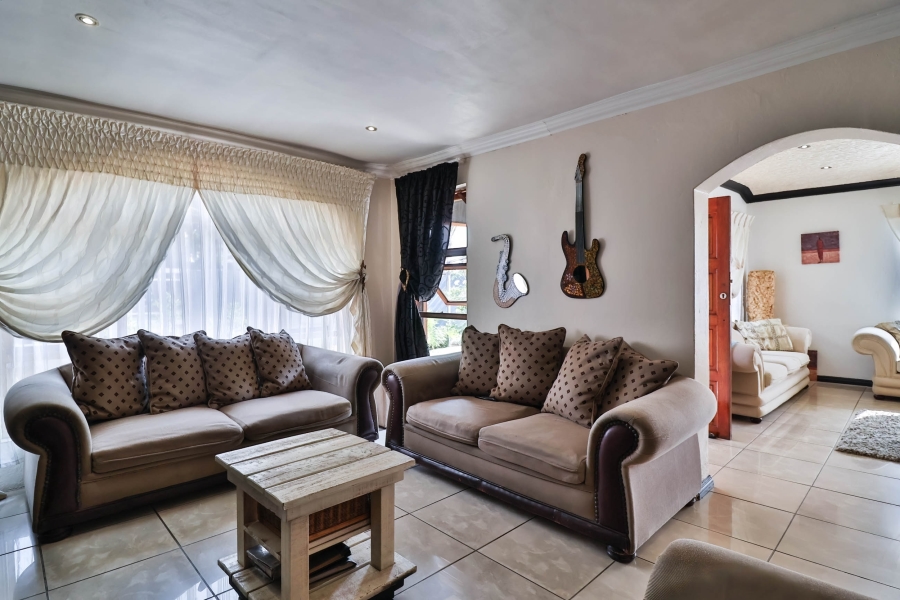 4 Bedroom Property for Sale in Eldorado Park Gauteng