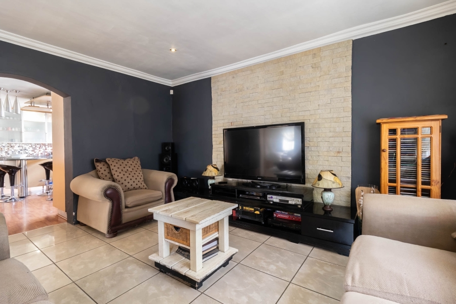 4 Bedroom Property for Sale in Eldorado Park Gauteng