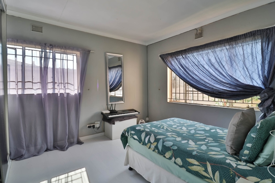 4 Bedroom Property for Sale in Eldorado Park Gauteng